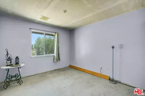 Bedroom - 10314 E Ave, Littlerock, CA 93543 photo 5 of 6