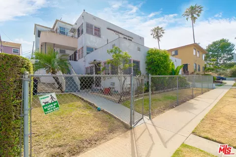 5607 Edgemar Ave, Los Angeles, CA 90043