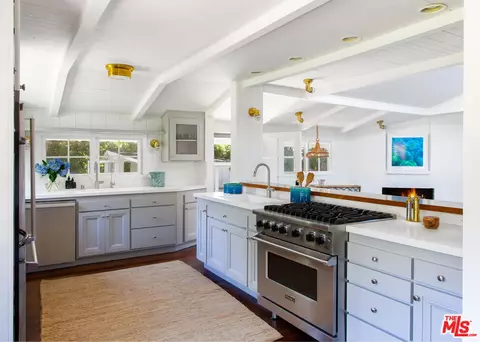 Kitchen - 279 Santa Rosa Ln, Montecito, CA 93108 photo 1 of 2