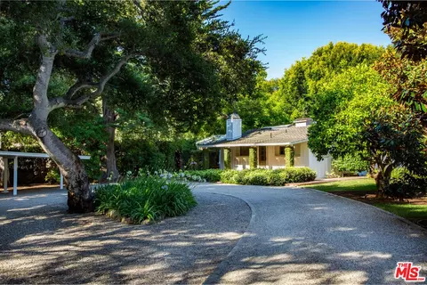 Exterior - 279 Santa Rosa Ln, Montecito, CA 93108 photo 7 of 8