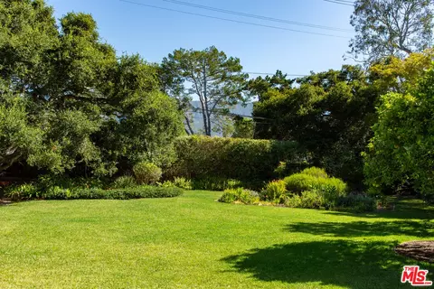 Exterior - 279 Santa Rosa Ln, Montecito, CA 93108 photo 3 of 8