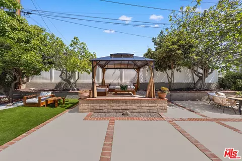 Exterior - 1180 Coronet Ave, Pasadena, CA 91107 photo 4 of 9