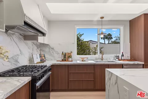 Kitchen - 1180 Coronet Ave, Pasadena, CA 91107 photo 3 of 3