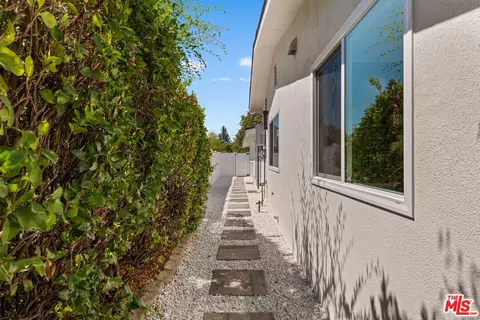 Exterior - 1180 Coronet Ave, Pasadena, CA 91107 photo 7 of 9
