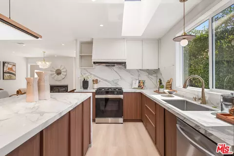 Kitchen - 1180 Coronet Ave, Pasadena, CA 91107 photo 2 of 3