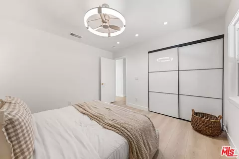 Bedroom - 1180 Coronet Ave, Pasadena, CA 91107 photo 4 of 7
