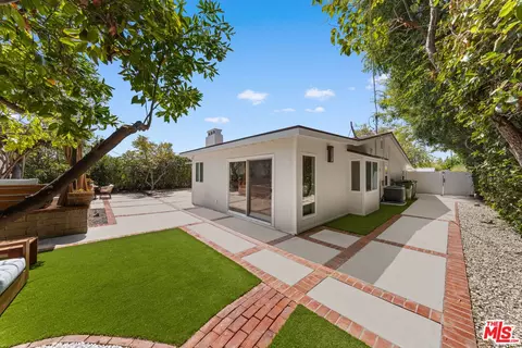 Exterior - 1180 Coronet Ave, Pasadena, CA 91107 photo 8 of 9