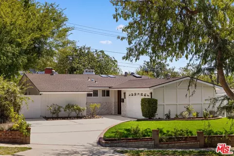 Exterior - 1180 Coronet Ave, Pasadena, CA 91107 photo 1 of 9
