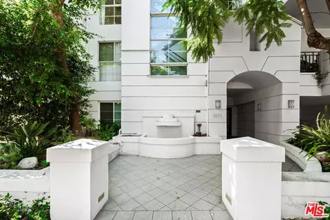 1401 S Bentley Ave #202, Los Angeles, CA 90025