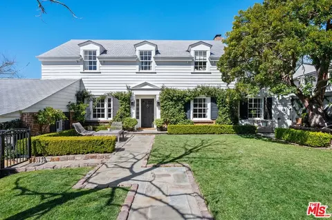 211 Barlock Ave, Los Angeles, CA 90049