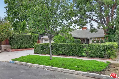 5844 Murietta Ave, Valley Glen, CA 91401