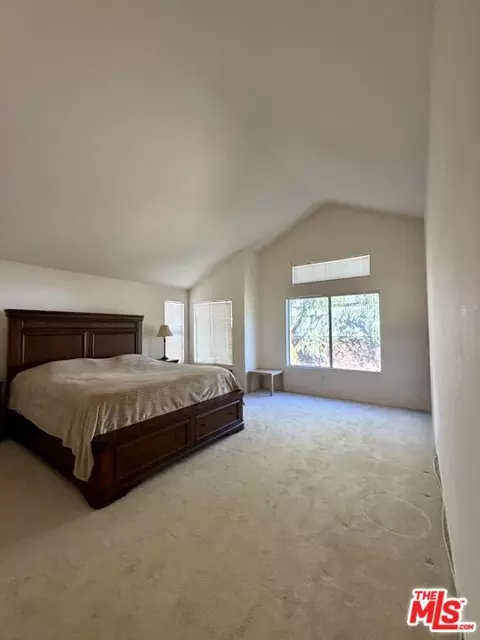 Bedroom - 332 Arroyo Vis, Fallbrook, CA 92028 photo 1 of 3