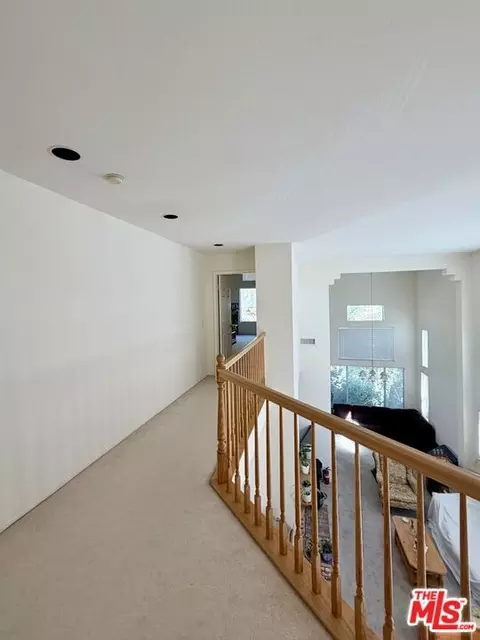 Entry Way - 332 Arroyo Vis, Fallbrook, CA 92028 photo 3 of 3
