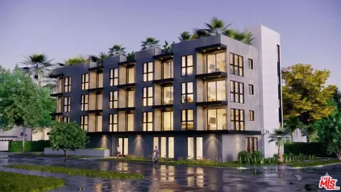 6401 Whitman Ave, Lake Balboa, CA 91406