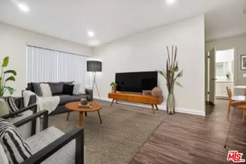 Other - 14849 Vanowen St, Van Nuys, CA 91405 photo 3 of 7