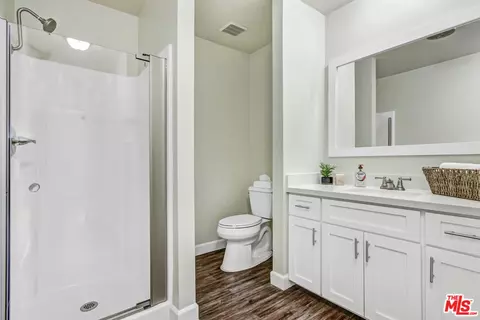 Bath - 14849 Vanowen St, Van Nuys, CA 91405 photo 2 of 2