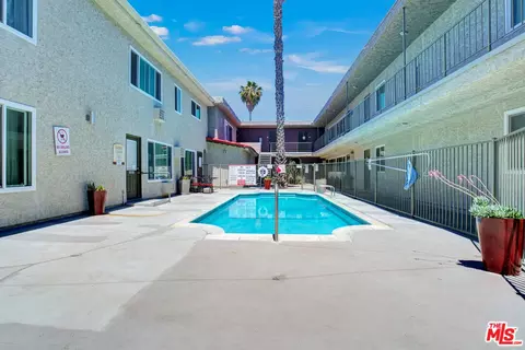 Exterior - 14849 Vanowen St, Van Nuys, CA 91405 photo 2 of 2