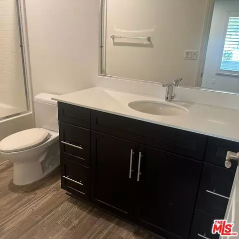 Bath - 358 Serra St, Camarillo, CA 93010 photo 1 of 1