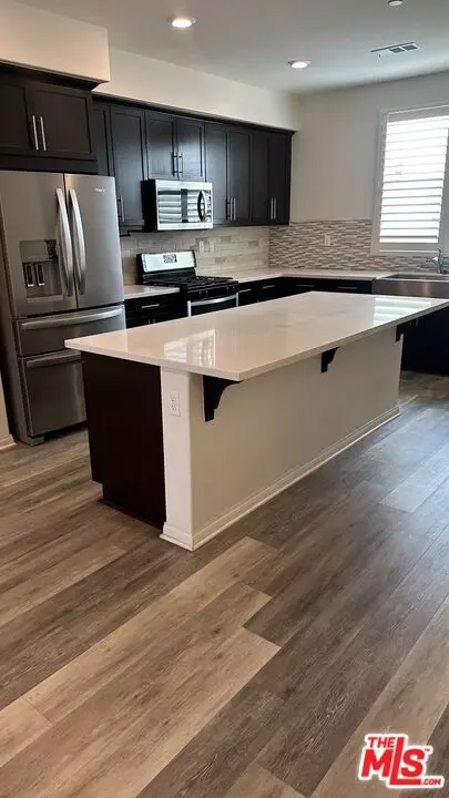Kitchen - 358 Serra St, Camarillo, CA 93010 photo 1 of 2