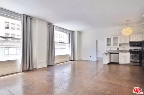 215 W 7th St #307, Los Angeles, CA 90014