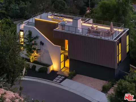 2635 Hargrave Dr, Los Angeles, CA 90068