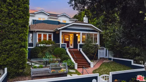 2725 6th St, Santa Monica, CA 90405