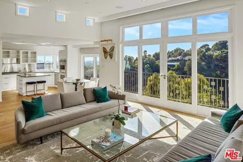 1433 Summitridge Dr, Beverly Hills, CA 90210