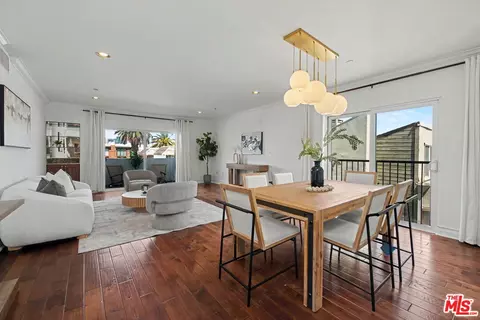 1878 Greenfield Ave #PH5, Los Angeles, CA 90025