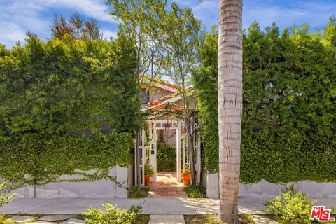 1136 Rose Ave, Venice, CA 90291