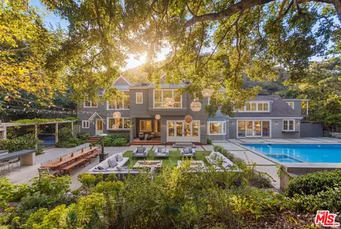 2600 Mandeville Canyon Rd, Los Angeles, CA 90049