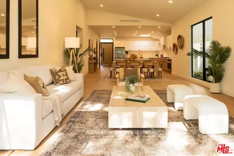 4631 Norwich Ave, Sherman Oaks, CA 91403