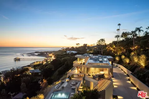 3952 Ridgemont Dr, Malibu, CA 90265
