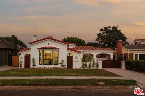 3936 Olmsted Ave, Los Angeles, CA 90008
