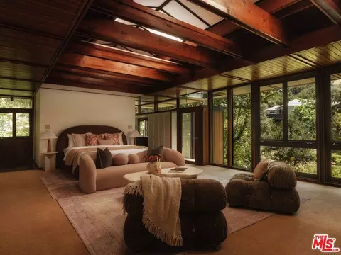 Bedroom - 954 Hillside Ter, Pasadena, CA 91105 photo 1 of 3