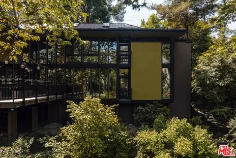 Exterior - 954 Hillside Ter, Pasadena, CA 91105 photo 13 of 14