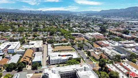 View/Area - 700 S 6th St, Burbank, CA 91501 photo 5 of 7