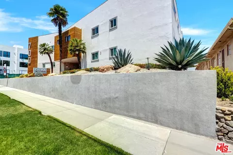 Exterior - 700 S 6th St, Burbank, CA 91501 photo 7 of 9