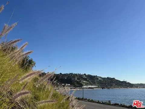 18425 Pacific Coast Hwy, Malibu, CA 90265