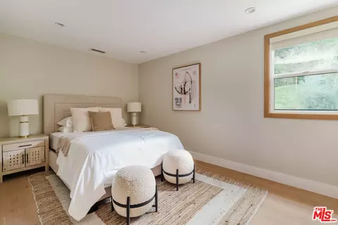 Bedroom - 3977 Oeste Ave, Studio City, CA 91604 photo 1 of 4