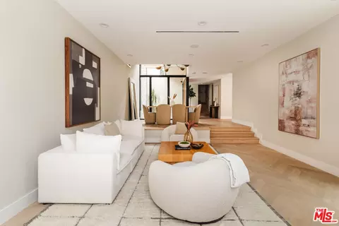 Living - 3977 Oeste Ave, Studio City, CA 91604 photo 2 of 3