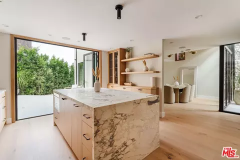 Kitchen - 3977 Oeste Ave, Studio City, CA 91604 photo 4 of 4