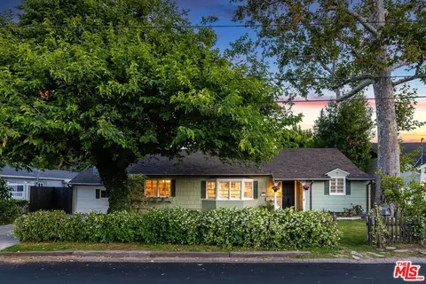 11146 Valley Spring Ln, North Hollywood, CA 91602
