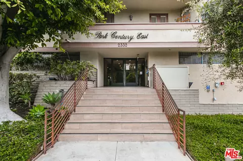 2332 Fox Hills Dr #304, Los Angeles, CA 90064