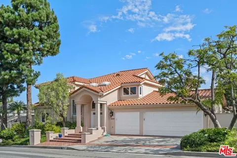 2645 Cordelia Rd, Los Angeles, CA 90049