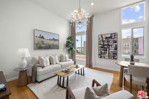 856 N Van Ness Ave #6, Los Angeles, CA 90038