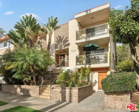 907 12th St #4, Santa Monica, CA 90403