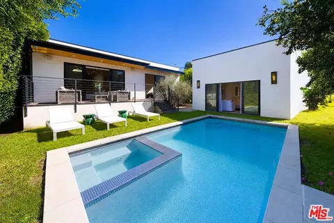 123 S Kilkea Dr, Los Angeles, CA 90048