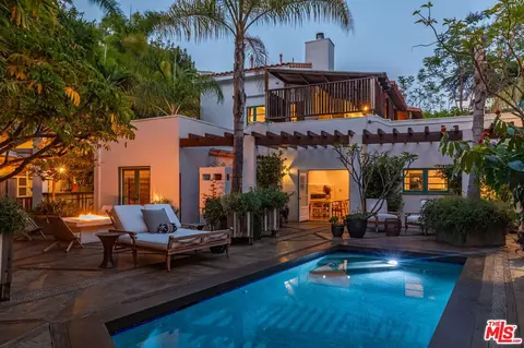 8249 Marmont Ln, West Hollywood, CA 90069