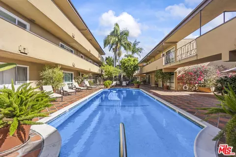 970 Palm Ave #209, West Hollywood, CA 90069