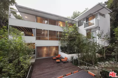 2866 Westbrook Ave, Los Angeles, CA 90046